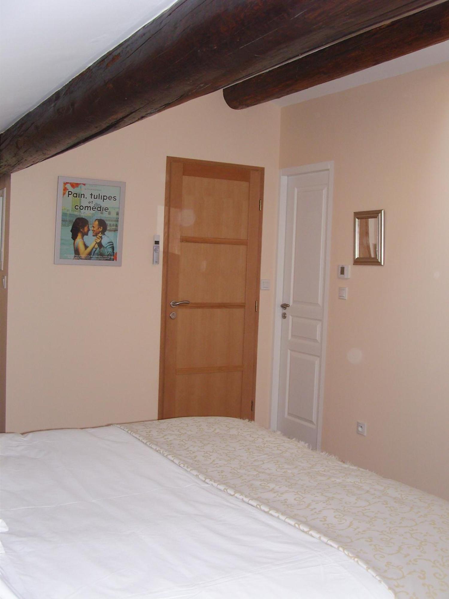 Les Chambres De Jeannette Marsella Exterior foto